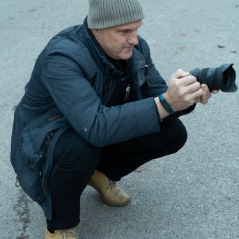 Dziesmu vakars klusinātā gaismā - 