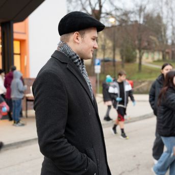 Dziesmu vakars klusinātā gaismā - 