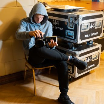 Dziesmu vakars klusinātā gaismā - 