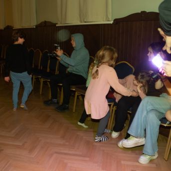 Dziesmu vakars klusinātā gaismā - 