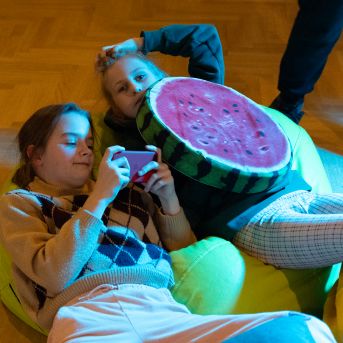 Dziesmu vakars klusinātā gaismā - 