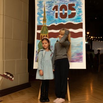 Dziesmu vakars klusinātā gaismā - 