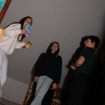 Dziesmu vakars klusinātā gaismā - 