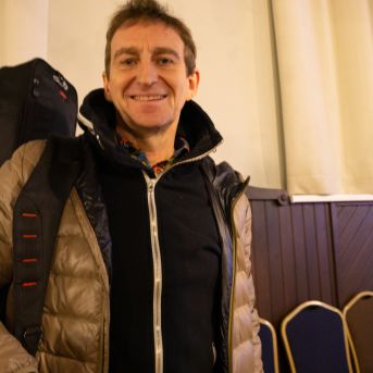 Dziesmu vakars klusinātā gaismā - 