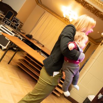 Dziesmu vakars klusinātā gaismā - 