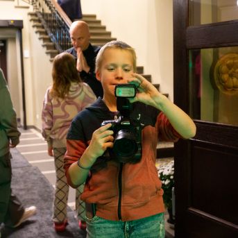 Dziesmu vakars klusinātā gaismā - 