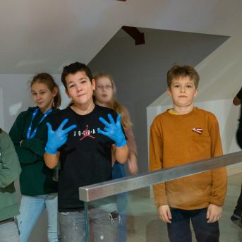 Dziesmu vakars klusinātā gaismā - 