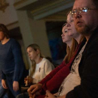 Dziesmu vakars klusinātā gaismā - 