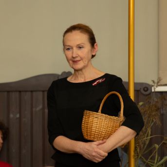 Dziesmu vakars klusinātā gaismā - 