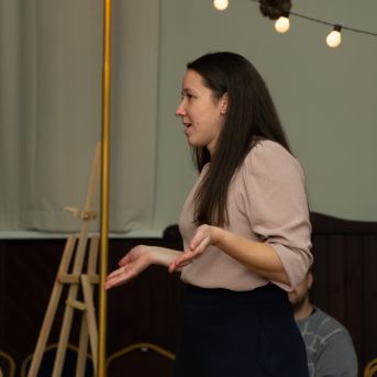 Dziesmu vakars klusinātā gaismā - 