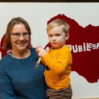 Dziesmu vakars klusinātā gaismā - 