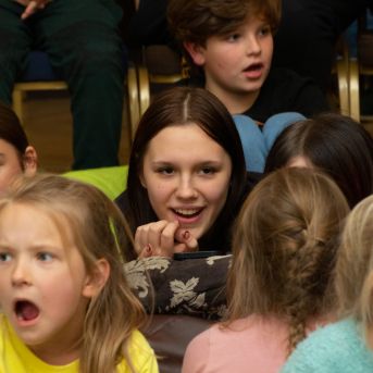 Dziesmu vakars klusinātā gaismā - 