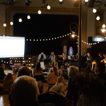 Dziesmu vakars klusinātā gaismā - 