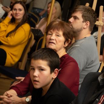 Dziesmu vakars klusinātā gaismā - 