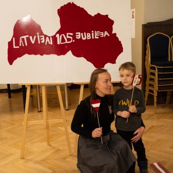 Dziesmu vakars klusinātā gaismā - 