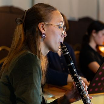 Dziesmu vakars klusinātā gaismā - 