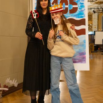 Dziesmu vakars klusinātā gaismā - 