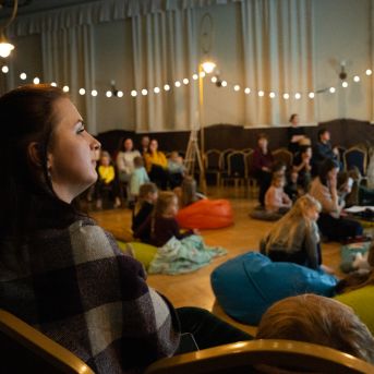 Dziesmu vakars klusinātā gaismā - 