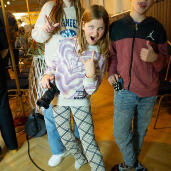 Dziesmu vakars klusinātā gaismā - 