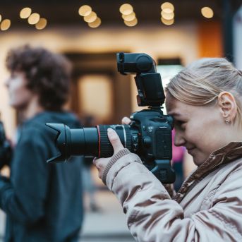 Dziesmu vakars klusinātā gaismā - 