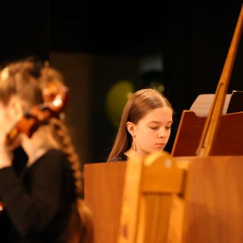 Sadraudzības koncerts ar Jūrmalas Mūzikas vidusskolu - foto Guntars Petrovics