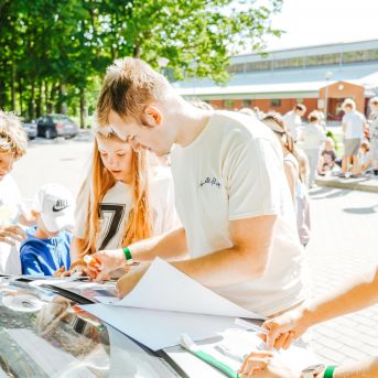Lai top! 1. diena - Foto SMMS skolotāji un audzēkņi