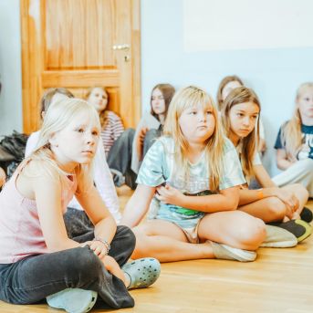 Lai top! 1. diena - Foto SMMS skolotāji un audzēkņi