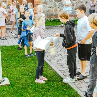 Lai top! 1. diena - Foto SMMS skolotāji un audzēkņi