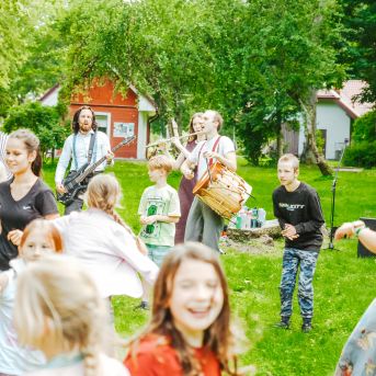 Lai top! 1. diena - Foto SMMS skolotāji un audzēkņi