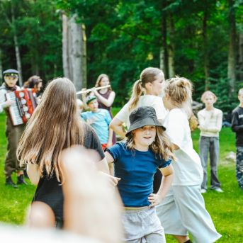 Lai top! 1. diena - Foto SMMS skolotāji un audzēkņi