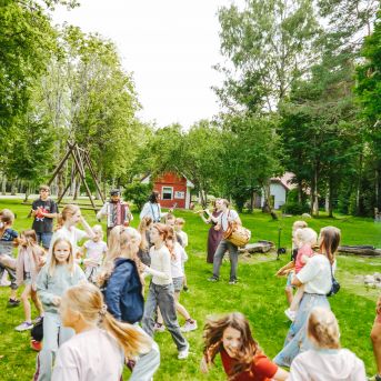 Lai top! 1. diena - Foto SMMS skolotāji un audzēkņi