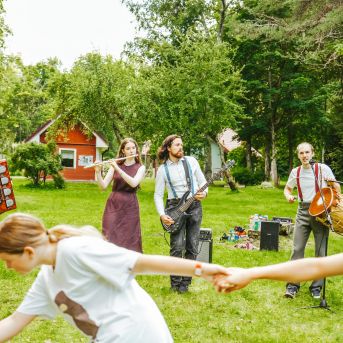 Lai top! 1. diena - Foto SMMS skolotāji un audzēkņi