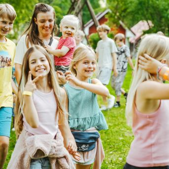 Lai top! 1. diena - Foto SMMS skolotāji un audzēkņi