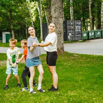Lai top! 1. diena - Foto SMMS skolotāji un audzēkņi