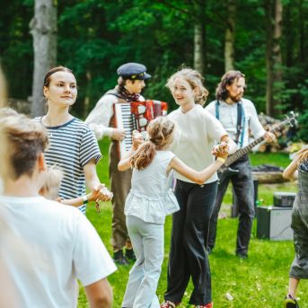 Lai top! 1. diena - Foto SMMS skolotāji un audzēkņi