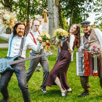 Lai top! 1. diena - Foto SMMS skolotāji un audzēkņi