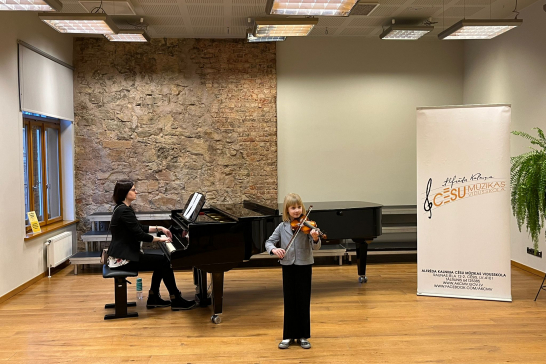 Valsts konkurss Stīgu instrumentu spēlē